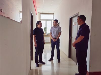 王志成深入調(diào)研駐縣企業(yè)運(yùn)營管理，聚焦圖書刊物銷售產(chǎn)業(yè)發(fā)展